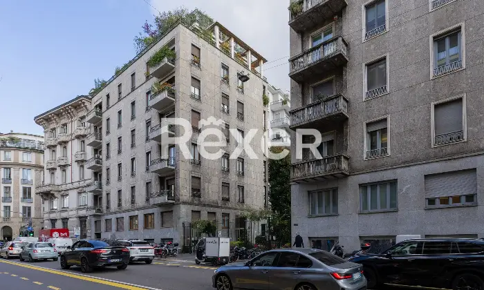 Rexer-Milano-VIA-VISCONTI-DI-MODRONE-PRESTIGIOSO-APPARTAMENTO-DI-MQ-AL-QUINTO-PIANO-CON-BOX-E-POSTO-AUTO-Altro