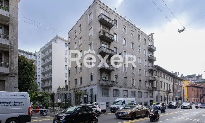 Rexer-Milano-VIA-VISCONTI-DI-MODRONE-PRESTIGIOSO-APPARTAMENTO-DI-MQ-AL-QUINTO-PIANO-CON-BOX-E-POSTO-AUTO-Altro