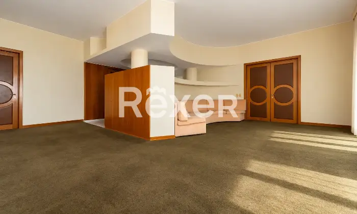 Rexer-Milano-VIA-VISCONTI-DI-MODRONE-PRESTIGIOSO-APPARTAMENTO-DI-MQ-AL-QUINTO-PIANO-CON-BOX-E-POSTO-AUTO-Altro