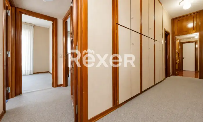 Rexer-Milano-VIA-VISCONTI-DI-MODRONE-PRESTIGIOSO-APPARTAMENTO-DI-MQ-AL-QUINTO-PIANO-CON-BOX-E-POSTO-AUTO-Altro