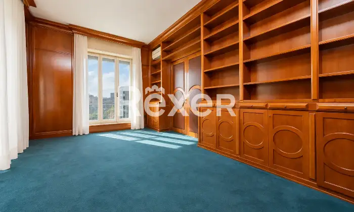 Rexer-Milano-VIA-VISCONTI-DI-MODRONE-PRESTIGIOSO-APPARTAMENTO-DI-MQ-AL-QUINTO-PIANO-CON-BOX-E-POSTO-AUTO-Altro