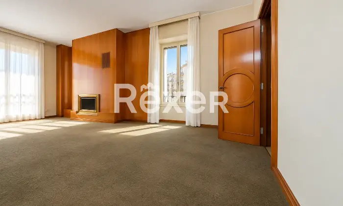 Rexer-Milano-VIA-VISCONTI-DI-MODRONE-PRESTIGIOSO-APPARTAMENTO-DI-MQ-AL-QUINTO-PIANO-CON-BOX-E-POSTO-AUTO-Altro
