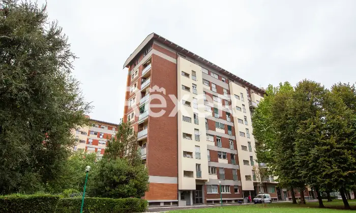 Rexer-Milano-TRILOCALE-DI-MQ-CON-BALCONE-Facciata