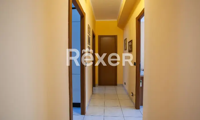 Rexer-Milano-TRILOCALE-DI-MQ-CON-BALCONE-Corridoio