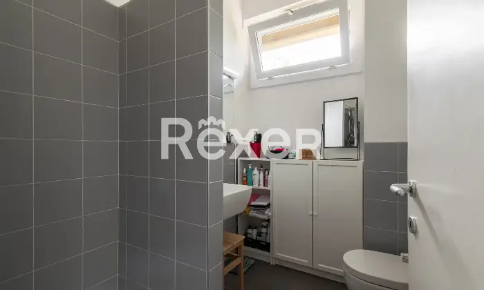 Rexer-Milano-Trilocale-ristrutturato-piano-alto-comodo-per-la-MM-Altro