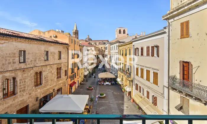 Rexer-Alghero-Alghero-Piazza-Civica-Prestigioso-palazzo-storico-con-attico-ristrutturato-e-splendida-terrazza-panoramica-sulle-mura-Vista