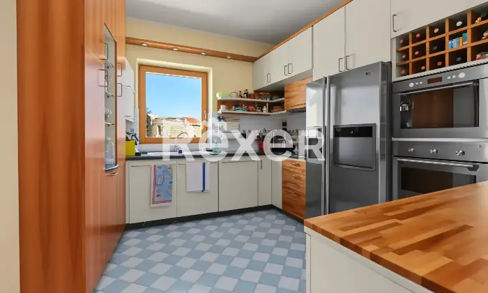 Rexer-Alghero-Alghero-Piazza-Civica-Prestigioso-palazzo-storico-con-attico-ristrutturato-e-splendida-terrazza-panoramica-sulle-mura-Cucina