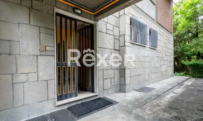 Rexer-Bologna-Saragozza-appartamento-mq-con-balcone-Altro