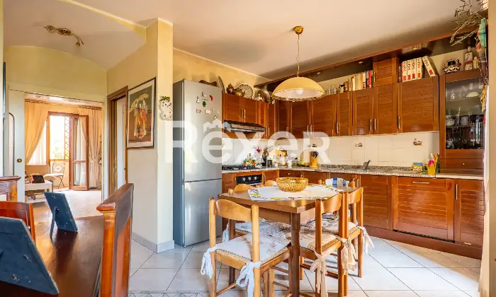 Rexer-Scandicci-Scandicci-Badia-a-Settimo-in-posizione-silenziosa-e-nel-verde-villetta-con-giardino-e-garage-Cucina