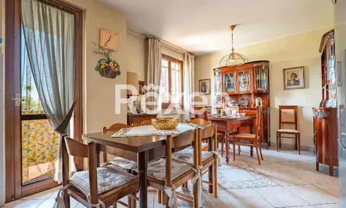 Rexer-Scandicci-Scandicci-Badia-a-Settimo-in-posizione-silenziosa-e-nel-verde-villetta-con-giardino-e-garage-Sala-da-pranzo