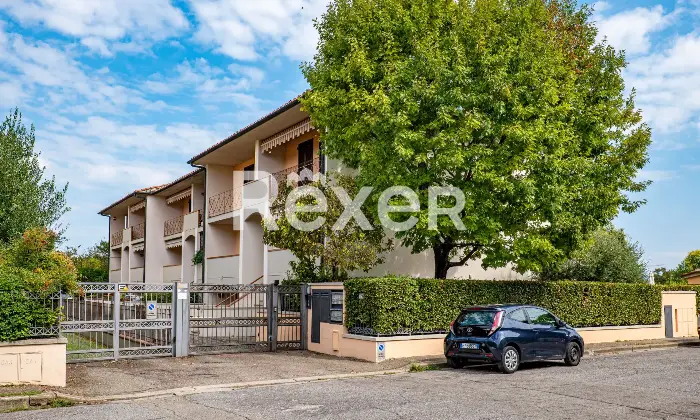 Rexer-Scandicci-Scandicci-Badia-a-Settimo-in-posizione-silenziosa-e-nel-verde-villetta-con-giardino-e-garage-Esterno