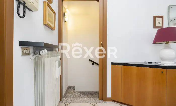 Rexer-Seregno-Seregno-Zona-SantAmbrogio-Villa-sa-schiera-centrale-di-mq-disposta-su-livelli-con-autorimessa-al-piano-seminterrato-Altro