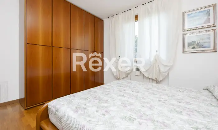 Rexer-Seregno-Seregno-Zona-SantAmbrogio-Villa-sa-schiera-centrale-di-mq-disposta-su-livelli-con-autorimessa-al-piano-seminterrato-Altro