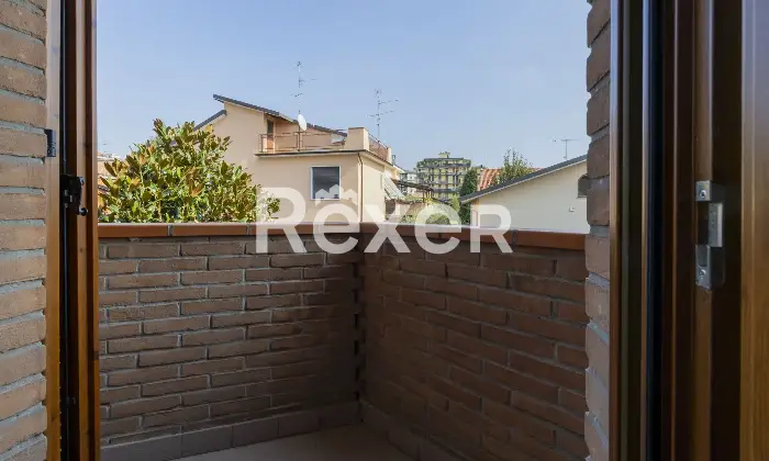 Rexer-Seregno-Seregno-Zona-SantAmbrogio-Villa-sa-schiera-centrale-di-mq-disposta-su-livelli-con-autorimessa-al-piano-seminterrato-Altro