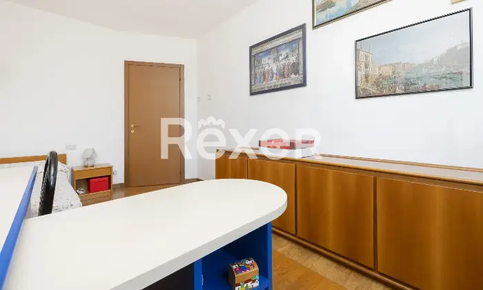 Rexer-Seregno-Seregno-Zona-SantAmbrogio-Villa-sa-schiera-centrale-di-mq-disposta-su-livelli-con-autorimessa-al-piano-seminterrato-Altro