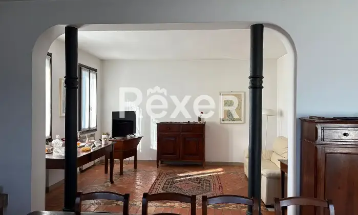 Rexer-Piove-di-Sacco-Ampia-casa-indipendente-con-terrazza-capannone-e-terreno-agricolo-Altro