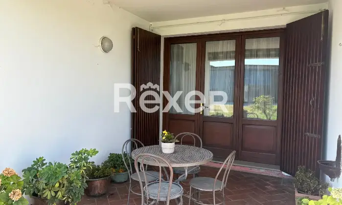 Rexer-Piove-di-Sacco-Ampia-casa-indipendente-con-terrazza-capannone-e-terreno-agricolo-Altro