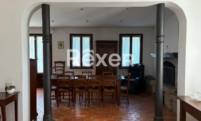 Rexer-Piove-di-Sacco-Ampia-casa-indipendente-con-terrazza-capannone-e-terreno-agricolo-Altro