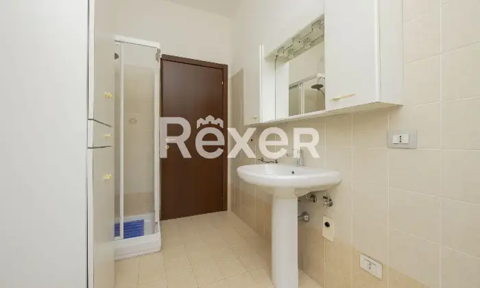 Rexer-Desio-Desio-Appartamento-di-mq-al-piano-primo-Altro