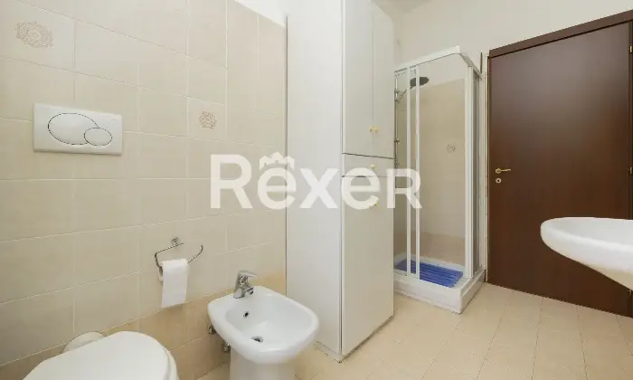 Rexer-Desio-Desio-Appartamento-di-mq-al-piano-primo-Altro