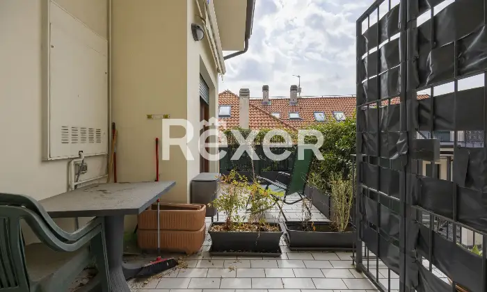 Rexer-Desio-Desio-Appartamento-di-mq-al-piano-primo-Altro