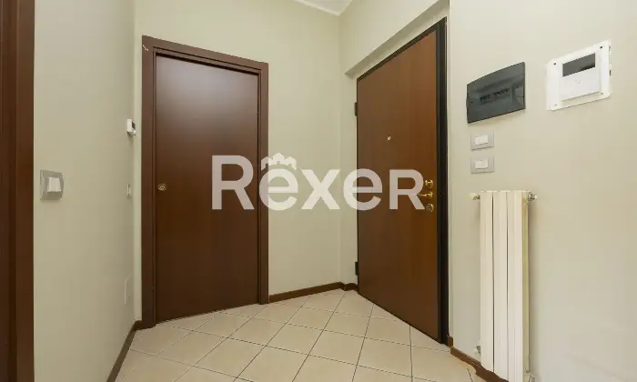Rexer-Desio-Desio-Appartamento-di-mq-al-piano-primo-Altro