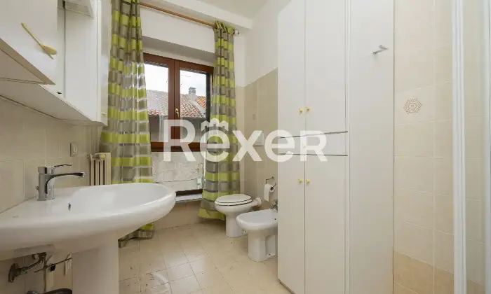 Rexer-Desio-Desio-Appartamento-di-mq-al-piano-primo-Altro
