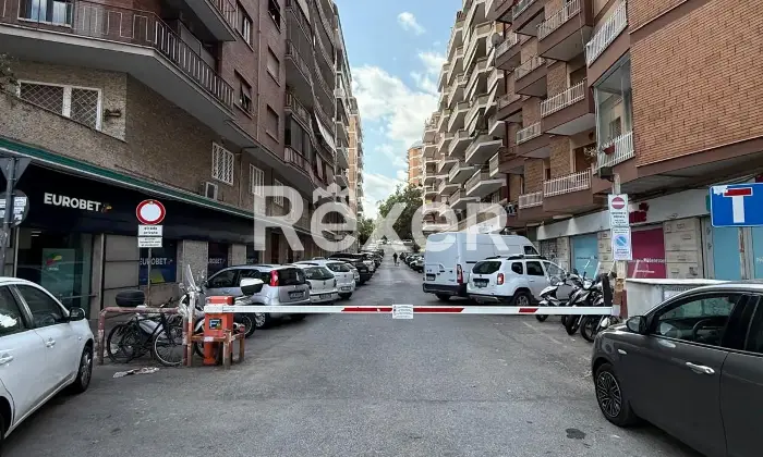 Rexer-Roma-Bilocale-Via-San-Polo-Dei-Cavalieri-Esterno