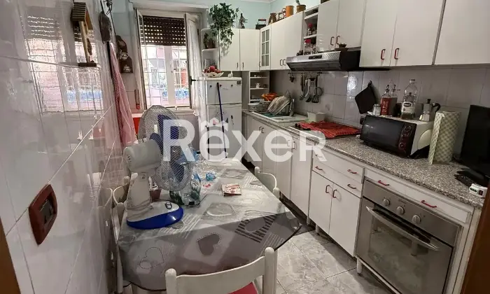 Rexer-Roma-Bilocale-Via-San-Polo-Dei-Cavalieri-Cucina
