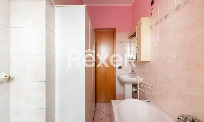 Rexer-Bollate-Vendesi-Trilocale-Altro