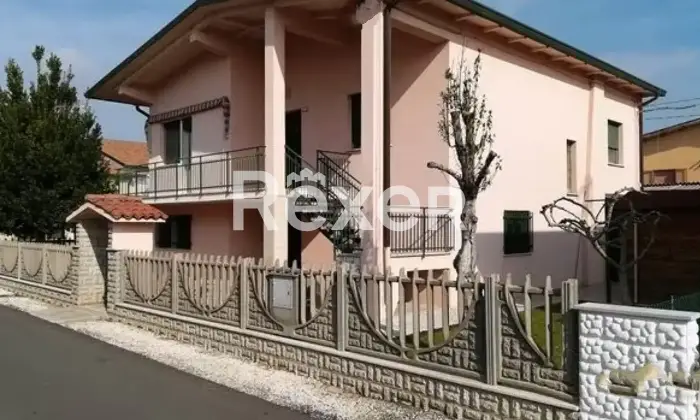 Rexer-Argenta-Casa-indipendente-con-due-appartamenti-a-Longastrino-di-Argenta-Altro