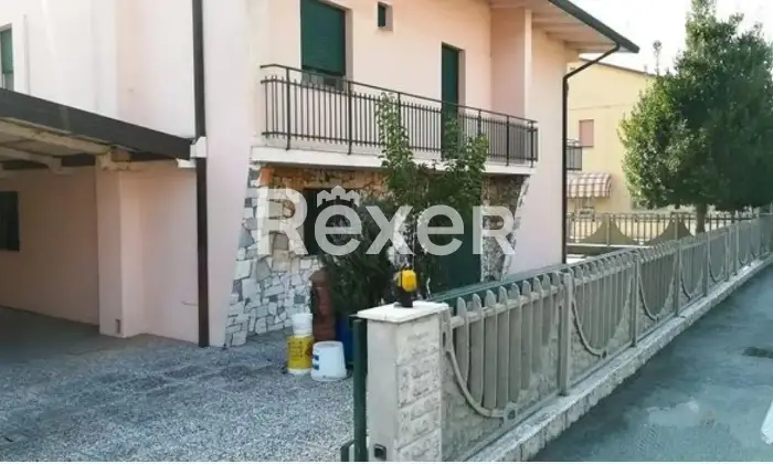 Rexer-Argenta-Casa-indipendente-con-due-appartamenti-a-Longastrino-di-Argenta-Altro