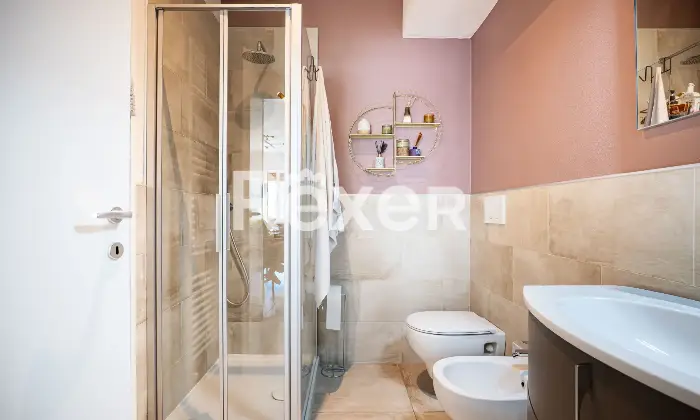 Rexer-Firenze-Firenze-sud-in-posizione-silenziosa-appartamento-con-tre-camere-terrazzo-e-posto-auto-Bagno