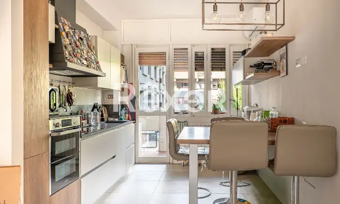 Rexer-Firenze-Firenze-sud-in-posizione-silenziosa-appartamento-con-tre-camere-terrazzo-e-posto-auto-Cucina