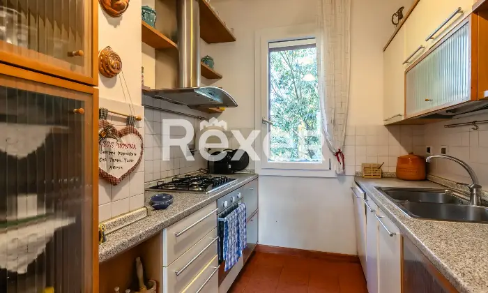 Rexer-bologna-san-donato-appartamento-con-balconi-e-cantina-Altro