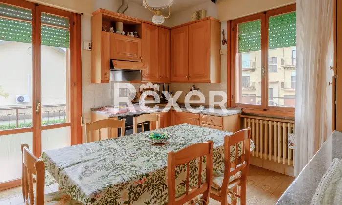 Rexer-Venezia-VILLA-SINGOLA-CON-AMPIO-GIARDINO-Altro