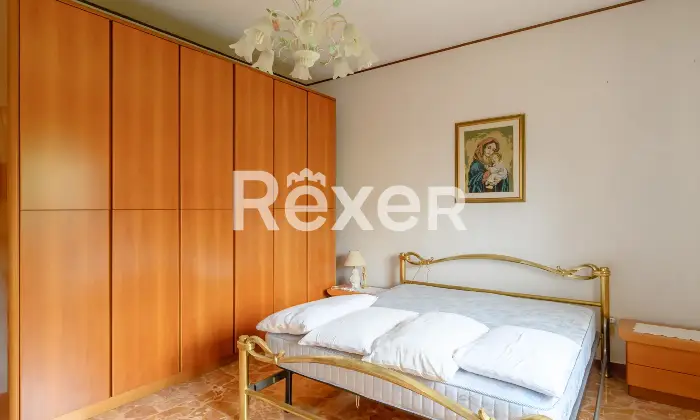 Rexer-Venezia-VILLA-SINGOLA-CON-AMPIO-GIARDINO-Altro