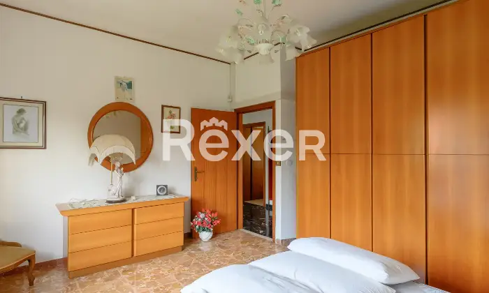 Rexer-Venezia-VILLA-SINGOLA-CON-AMPIO-GIARDINO-Altro