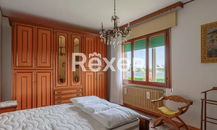 Rexer-Venezia-VILLA-SINGOLA-CON-AMPIO-GIARDINO-Altro