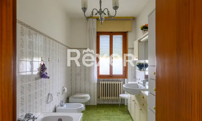 Rexer-Venezia-VILLA-SINGOLA-CON-AMPIO-GIARDINO-Altro