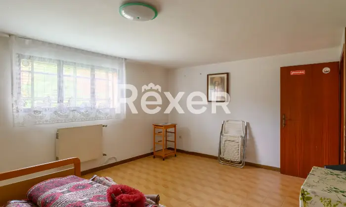 Rexer-Venezia-VILLA-SINGOLA-CON-AMPIO-GIARDINO-Altro