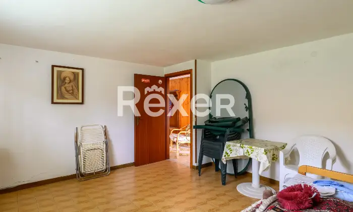 Rexer-Venezia-VILLA-SINGOLA-CON-AMPIO-GIARDINO-Altro