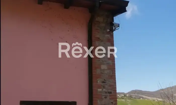 Rexer-Alta-Val-Tidone-Casale-in-vendita-in-Localit-Ronca-Ronso-ad-Alta-Val-Tidone-Altro
