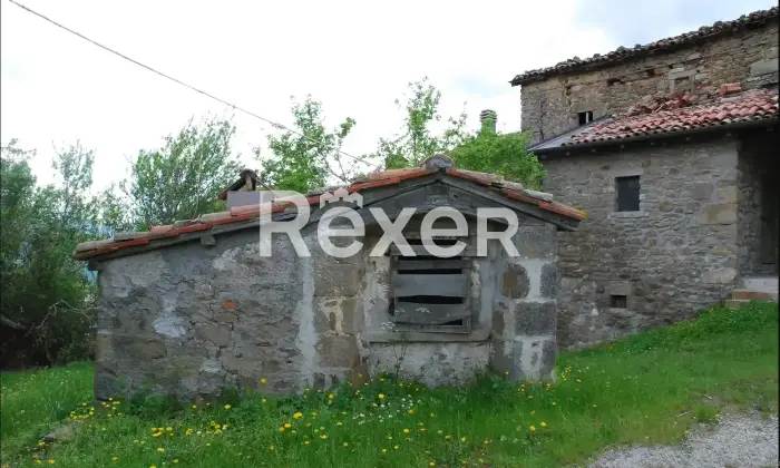 Rexer-Castel-di-Casio-Casa-colonica-con-ettari-di-terreno-in-vendita-a-Castel-di-Casio-Altro