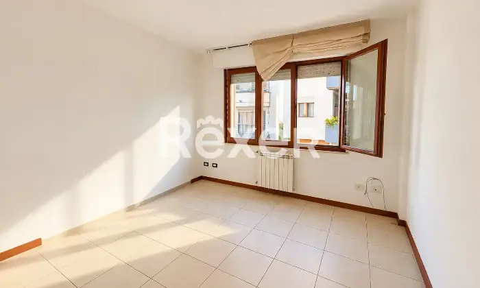 Rexer-Cagliari-Trilocale-con-due-balconi-cantina-e-posto-auto-Altro
