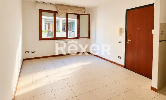 Rexer-Cagliari-Trilocale-con-due-balconi-cantina-e-posto-auto-Altro