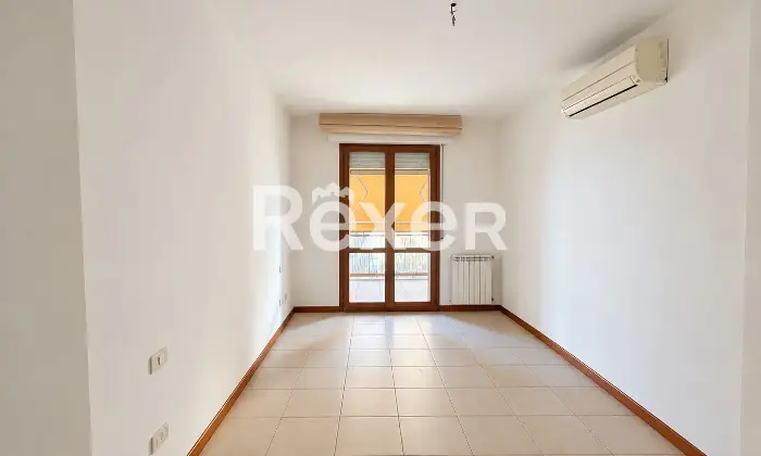 Rexer-Cagliari-Trilocale-con-due-balconi-cantina-e-posto-auto-Altro