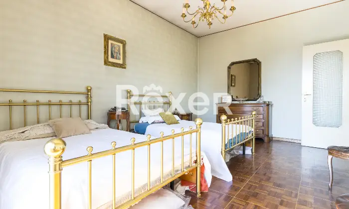 Rexer-Torino-Torino-Corso-Eusebio-Giambone-Ampio-appartamento-di-mq-con-box-auto-piano-Altro