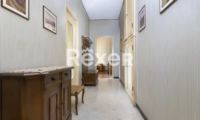 Rexer-Torino-Torino-Corso-Eusebio-Giambone-Ampio-appartamento-di-mq-con-box-auto-piano-Altro