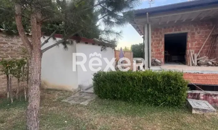 Rexer-Capua-Villa-in-vendita-in-Via-Aeroporto-a-Capua-Altro